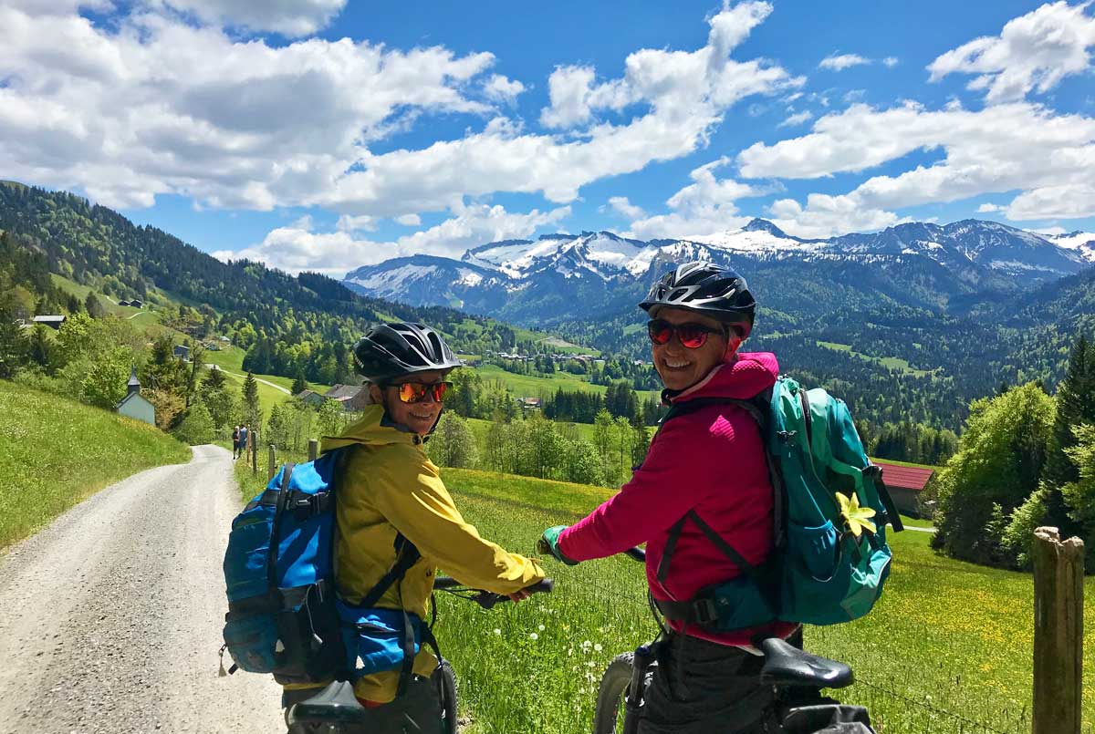 Spaß bei der geführten E-Biketour